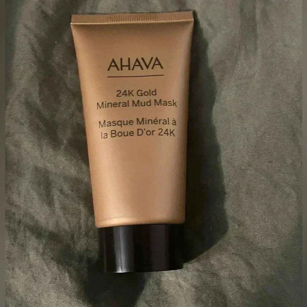 24K Gold Mineral Mud Mask by AHAVA